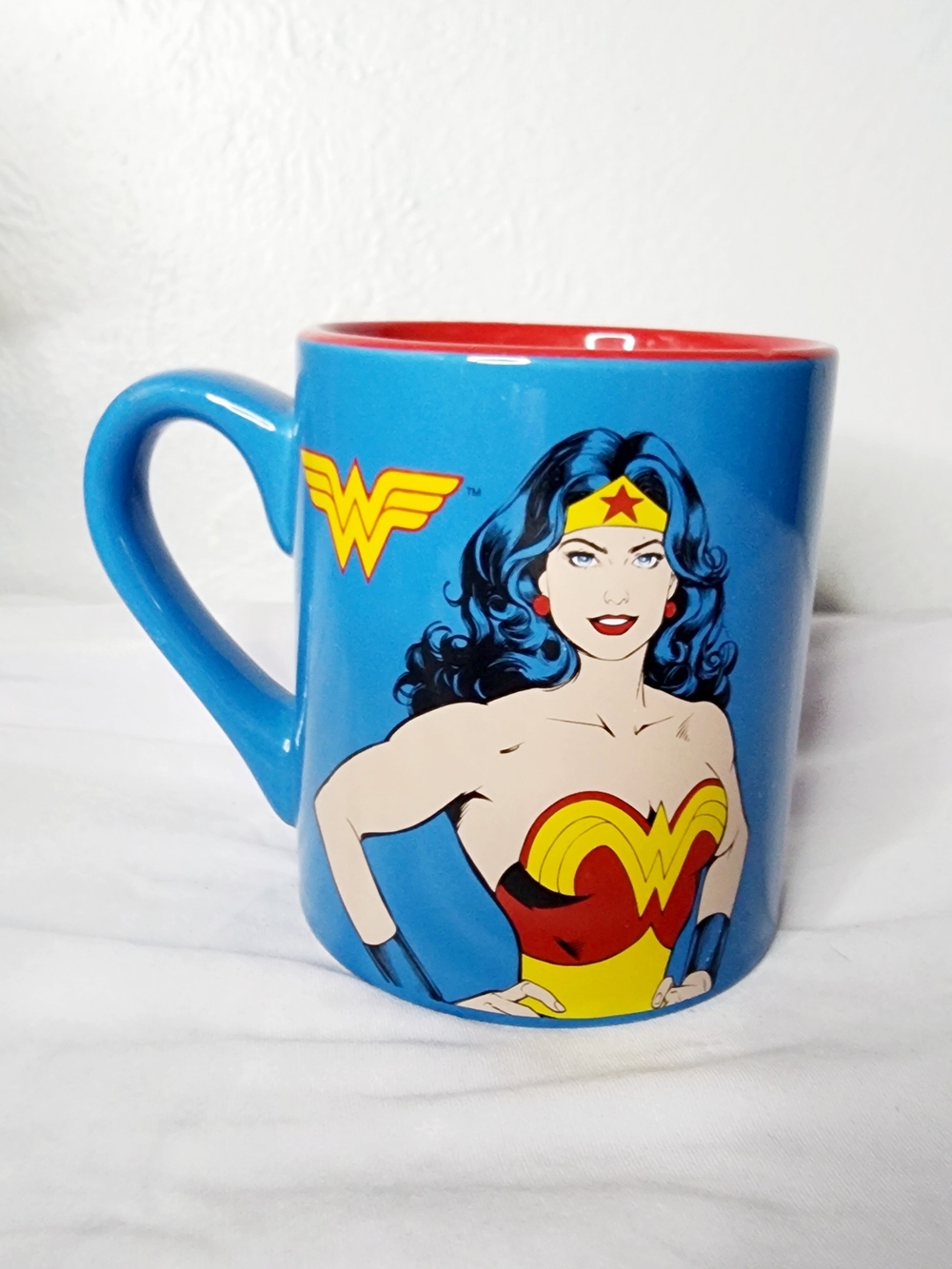 DC Comics Wonder Woman Coffee Mug 2011 Silver Buffalo Blue Red 14oz